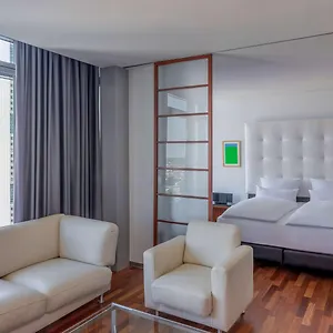 Innside By Melia Frankfurt Eurotheum **** Francfort-sur-le-Main